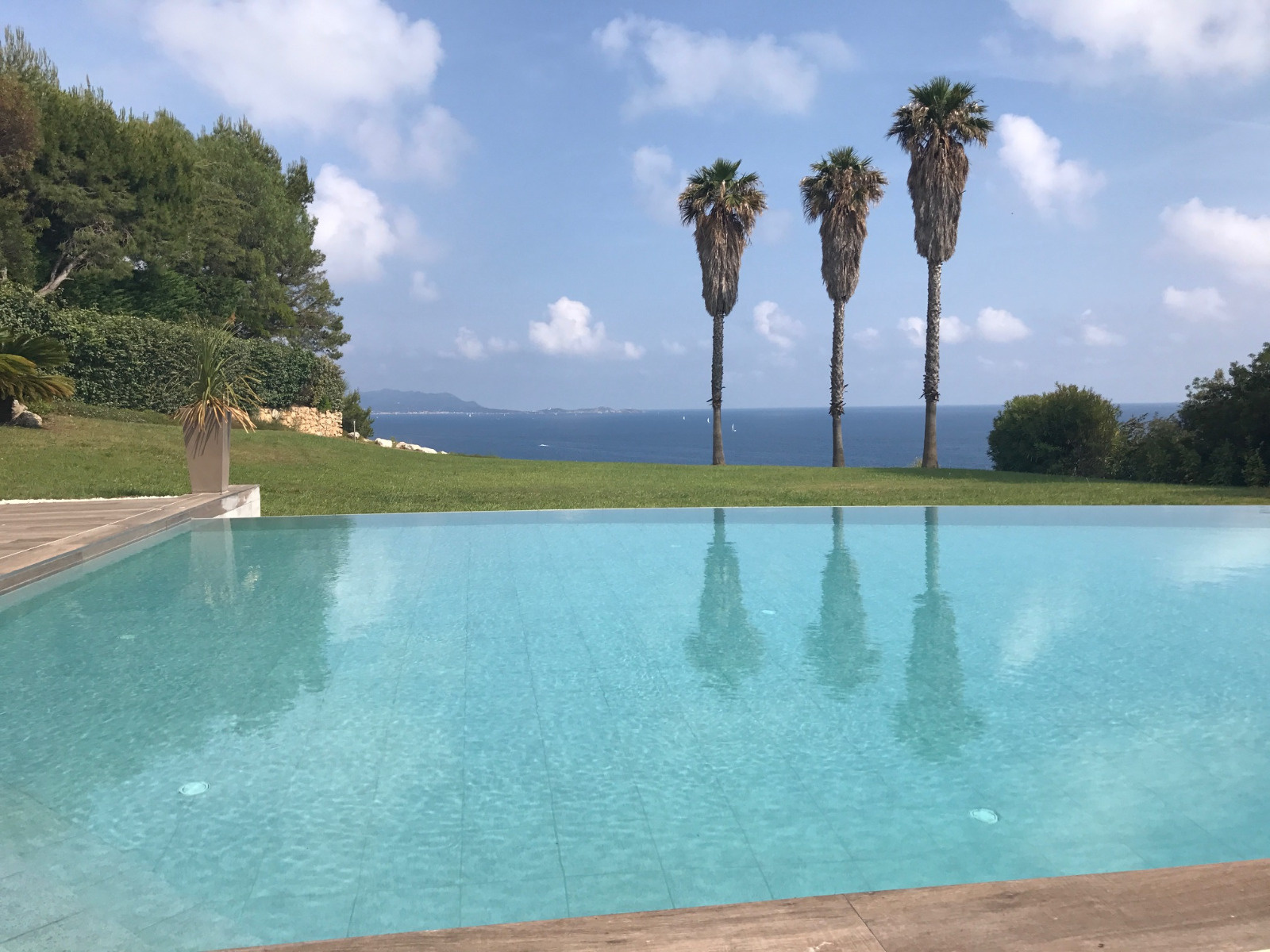 vente 83270 ST CYR SUR MER Situation privilégiée pour cette magnifique